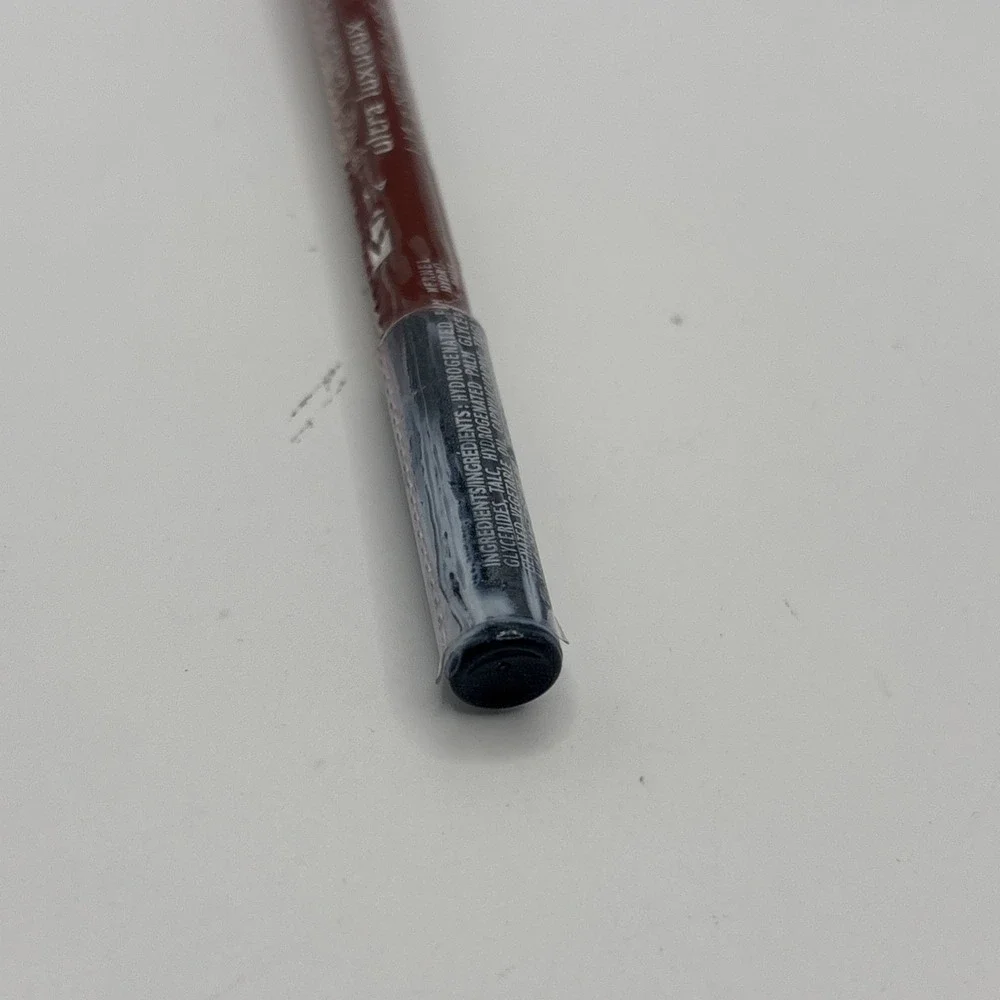 Avon Ultra Luxury Lip Liner - Rosebud New Sealed Old Stock